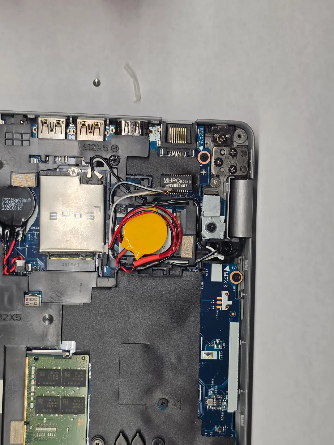 Step 4: Connect Antennas